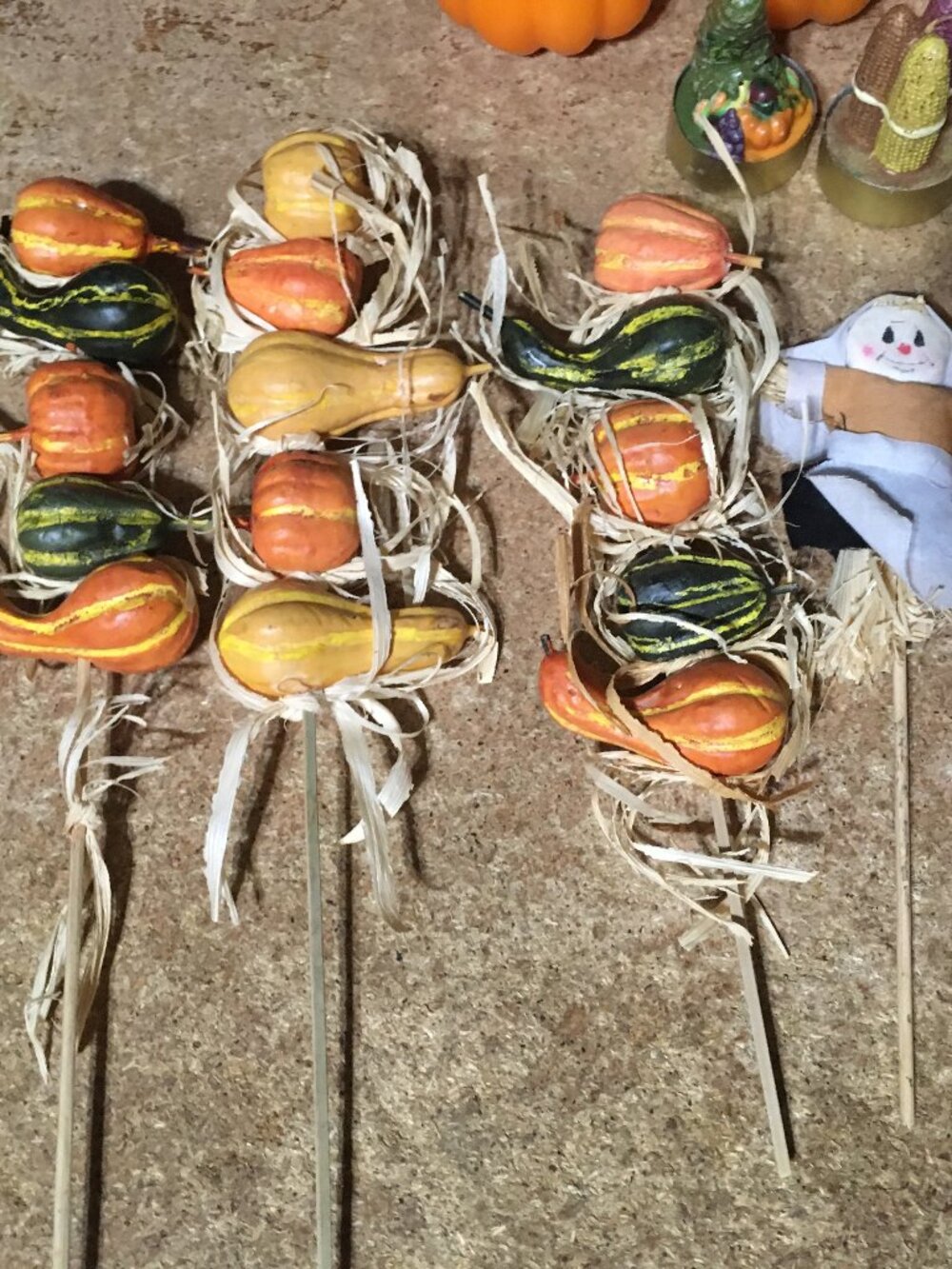 THANKSGIVING DECORATION LOT CANDLES SOAP PLATE HONEYCOMB PUMPKIN TURKEY TOWELS - Picture 7 of 16